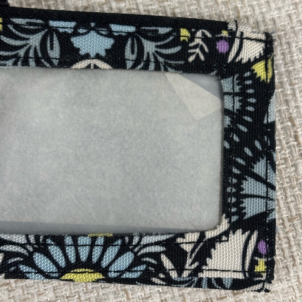 Vera Bradley ReActive RFID Lanyard Card Case - Picture 4 of 6
